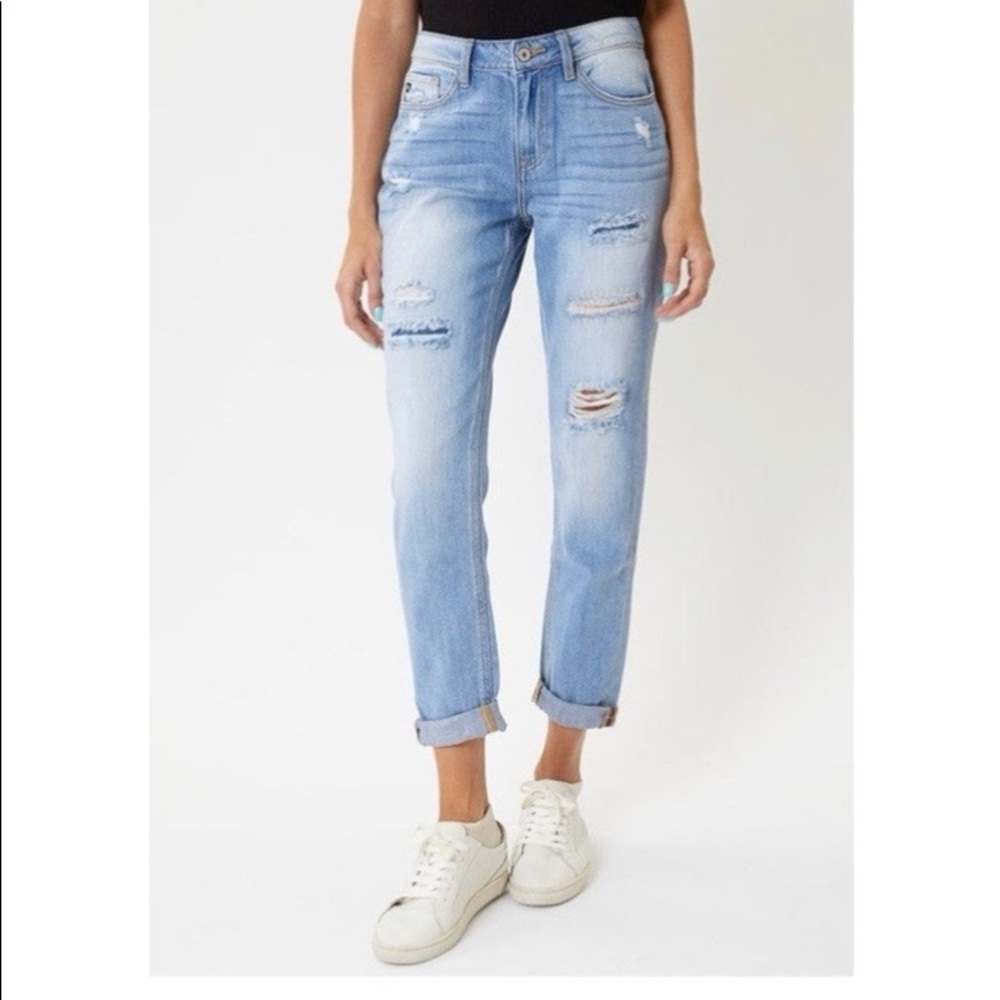 KanCan light wash boyfriend jean